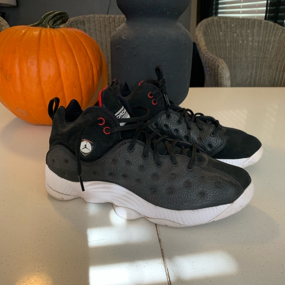 Nice snickers JORDAN size 10.5